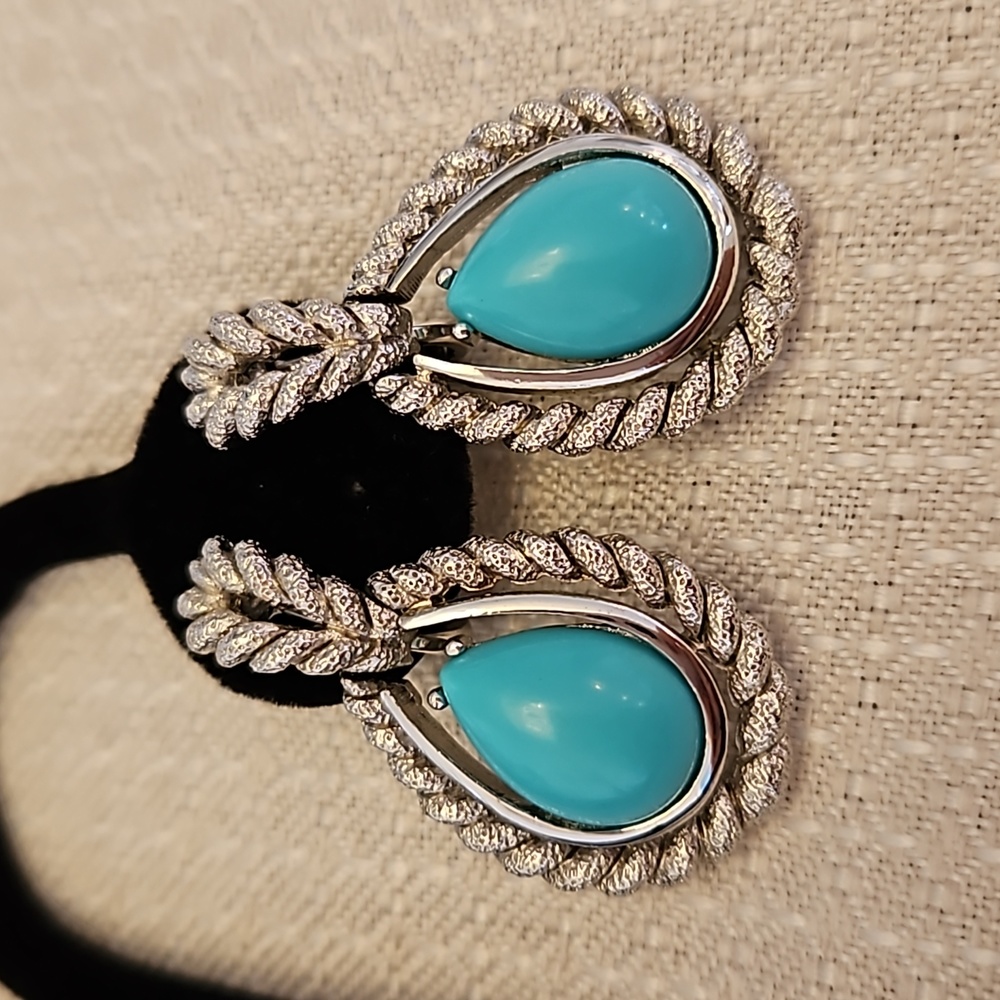 Vintage Avon Earrings